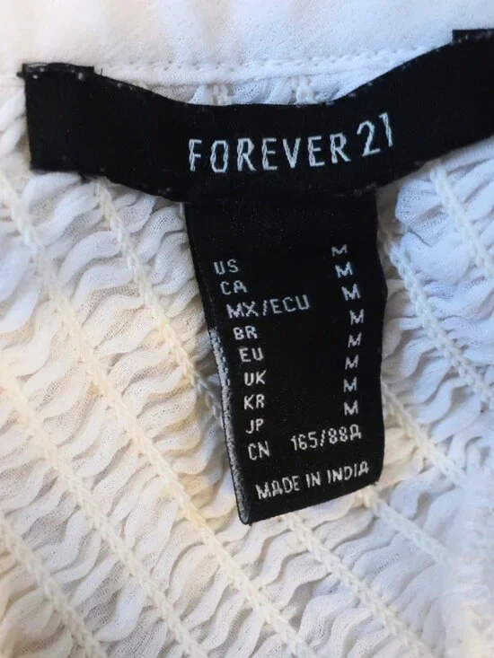 Forever 21 ruffle crop top - Picture 3 of 3